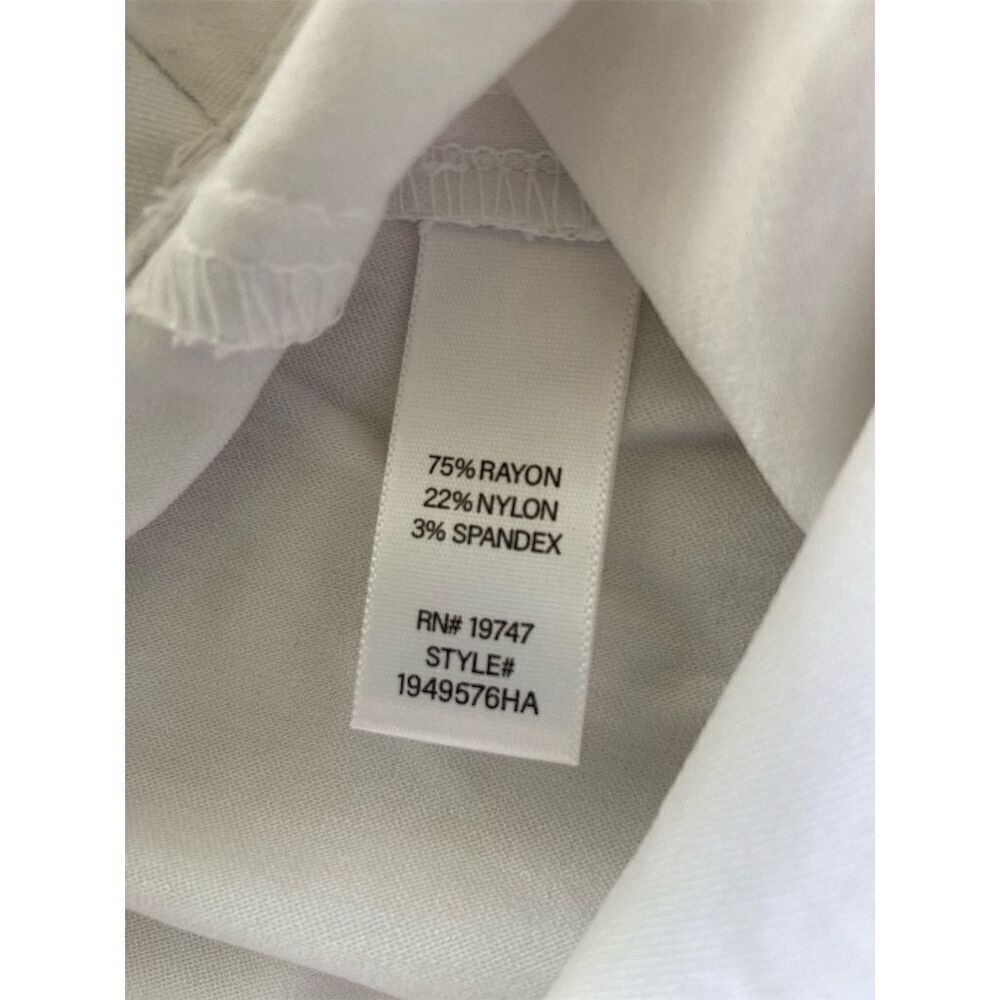 Women's White Capri Pants Size S Pull-On Straight Leg - Picture 3 of 5